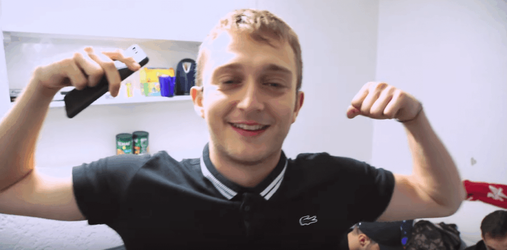 Trophée – Vald est déjà de retour avec un nouveau morceau