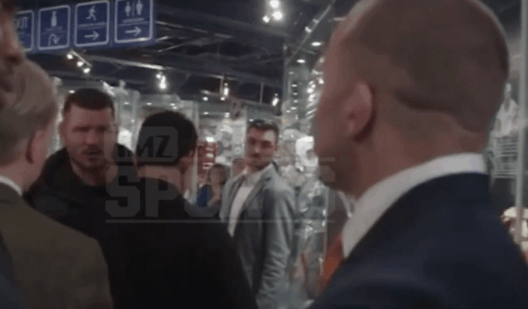 Après la Conférence de Presse, Michael Bisping et GSP séparés en backstage