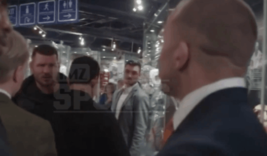 Après la Conférence de Presse, Michael Bisping et GSP séparés en backstage