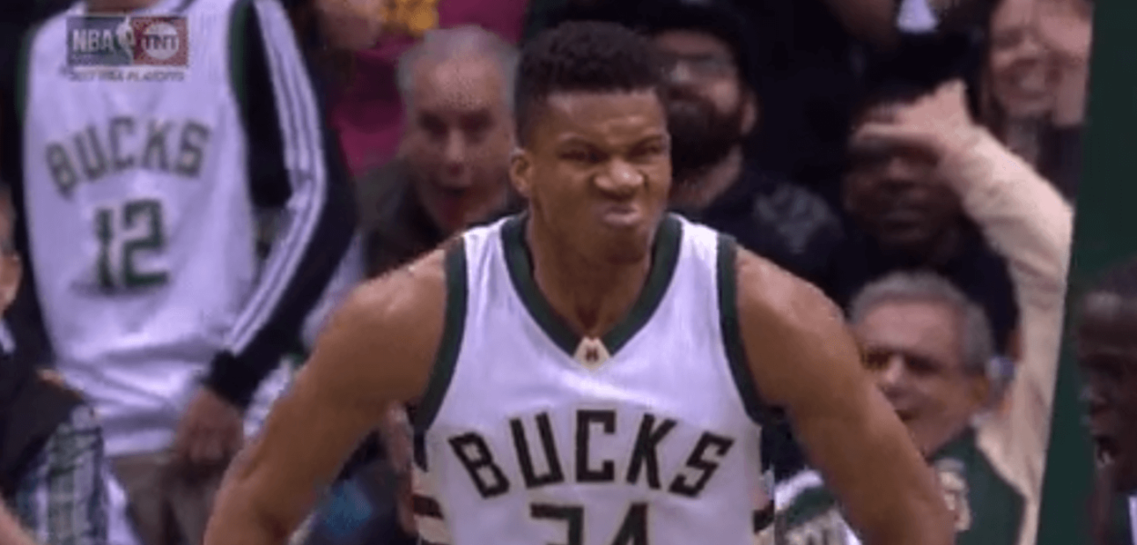 Giannis Antetokounmpo prend feu contre les Blazers – career high et victoire