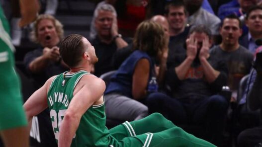 Le monde du sport apporte son soutien à Gordon Hayward
