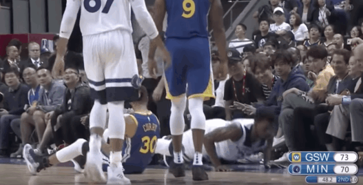 La très grosse défense de Jimmy Butler sur Steph Curry et ses pompes
