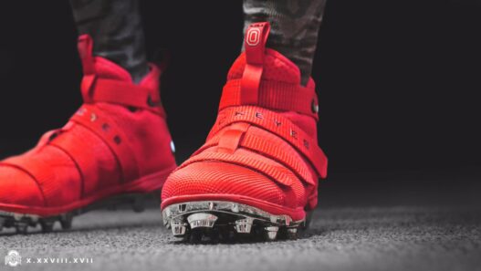 Ohio State va porter des crampons « LeBron James » contre Penn State