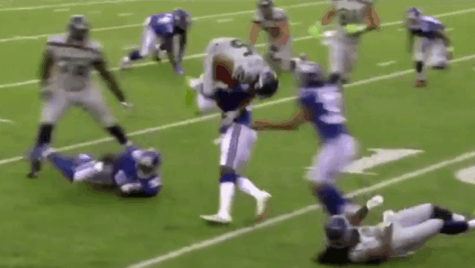 Landon Collins a soulevé Tyler Lockett pour le slam contre les Seahawks