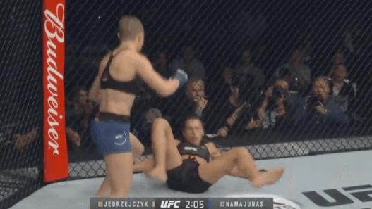 UFC 217 Rose Namajunas Joanna Jedrzejczyk