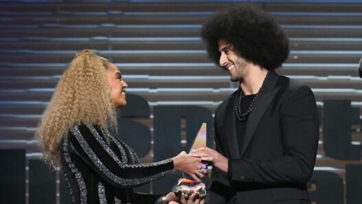 Colin Kaepernick Muhammad Ali Legacy Award (1)