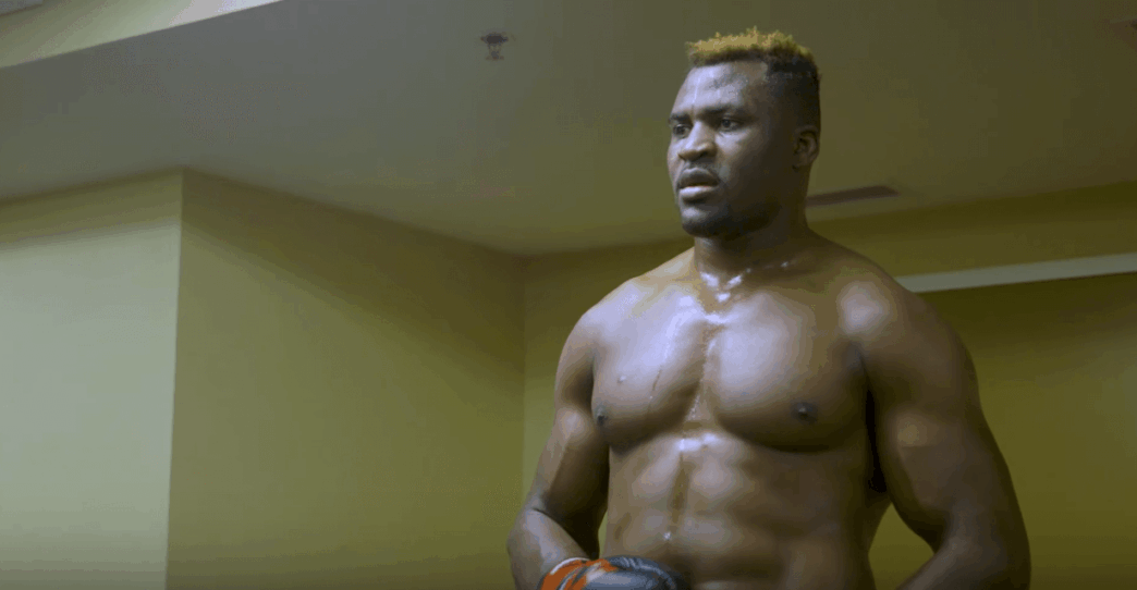Francis Ngannou UFC 218 pesee