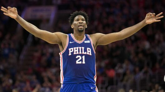 Joel Embiid 76ers Warriors