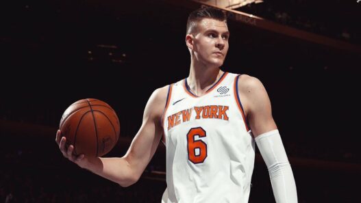 Kristaps Porzingis Lakers