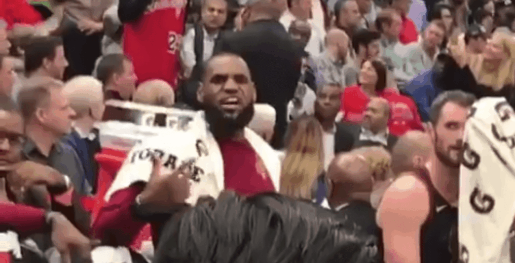 LeBron James fan Bulls trashtalk