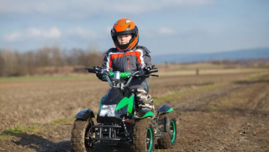 4. D un vehicule utilitaire au quad enfant (2) (1)