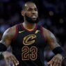 Juste avant de passer les 30 000 points en carrière LeBron se félicite