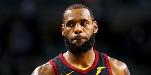 LeBron James Cavaliers Pacers