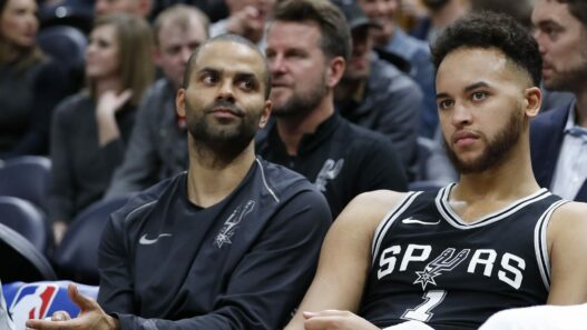 Tony Parker ne sera plus titulaire avec les Spurs