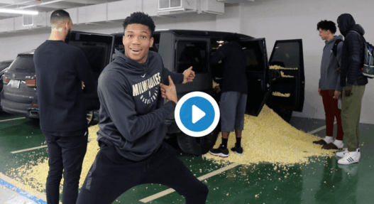 rookie Bucks Giannis Antetokounmpo