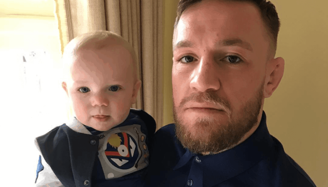 trashtalk Conor McGregor Floyd Mayweather