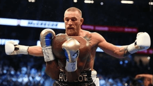 Conor McGregor souhaite une bonne retraite à Floyd Mayweather