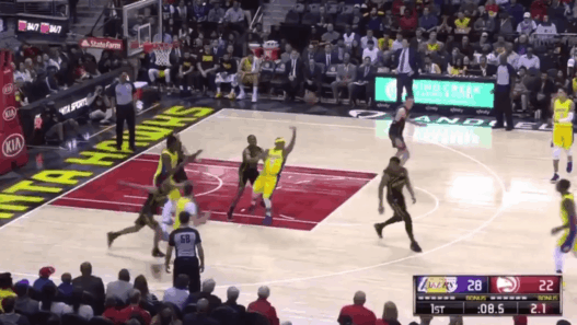 Isaiah Thomas Passe Lakers