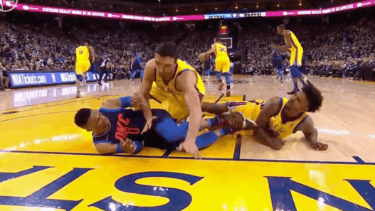 Zaza Pachulia Russell Westbrook