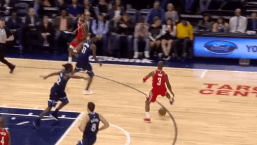 Chris Paul en mode point-god avec deux passes folles sur la même action