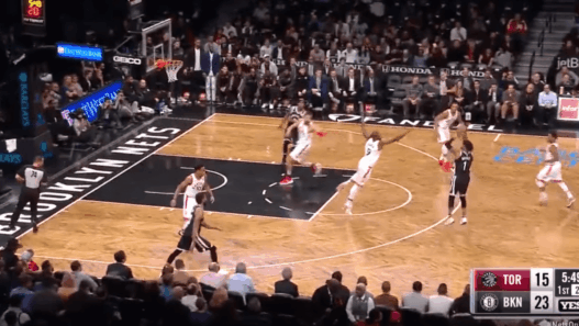 D Angelo Russell 7 trois-points quart-temps