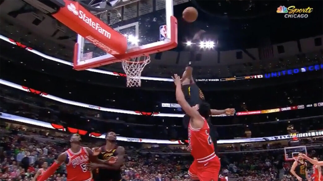 LeBron James block Bulls