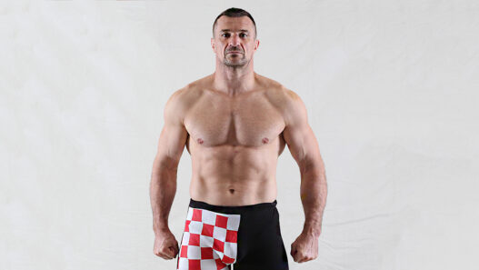 Mirko Cro Cop fait son grand retour, signe au Bellator