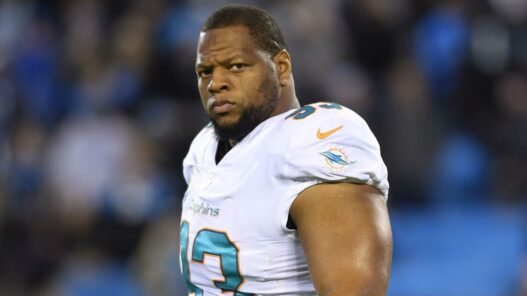 Ndamukong Suh Los Angeles Rams (1)