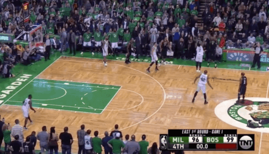 Rozier envoie le 3 points à 0.5s, Middleton répond au buzzer