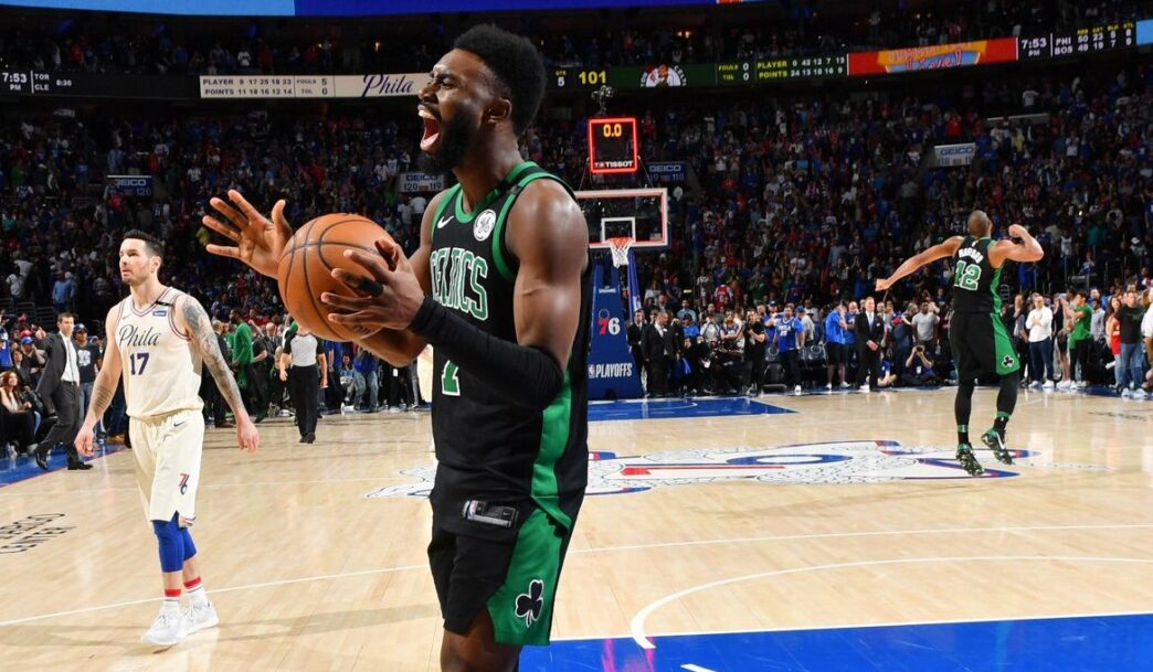 En overtime, les Celtics tapent les Sixers à Philadelphia !