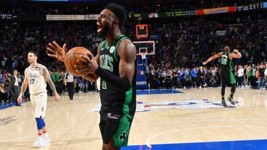 En overtime, les Celtics tapent les Sixers à Philadelphia !