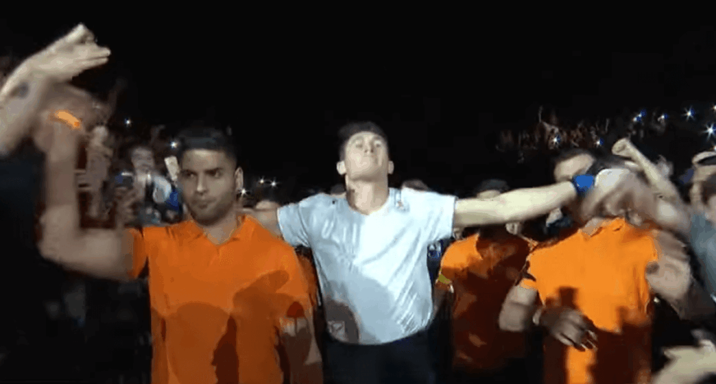 Darren Till Sweet Caroline