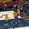 Donovan Mitchell part au contre…saute par dessus Capela