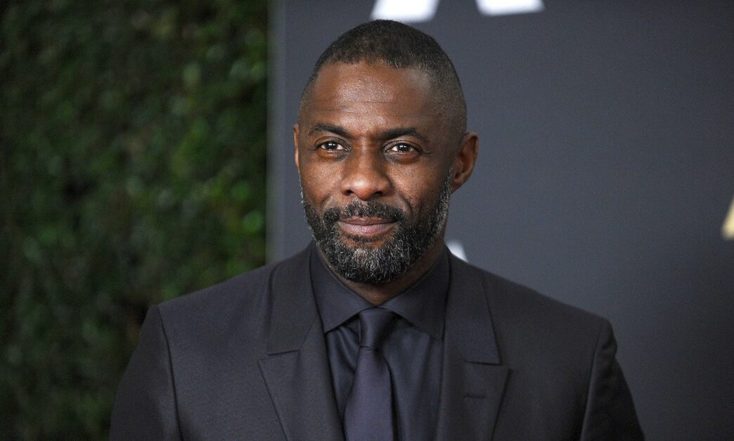 Idris Elba va réaliser le Bossu de Notre-Dame pour Netflix