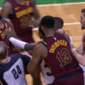 JR Smith fait une flagrante, s’embrouille avec Smart puis se fait insulter