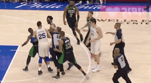 Après sa bagarre contre Rozier, Embiid le trolle