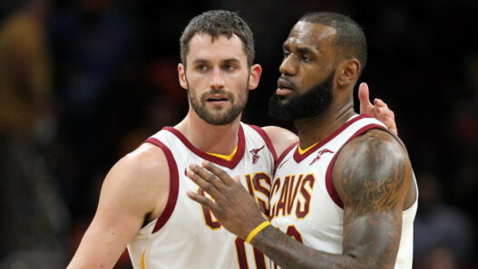 JR Smith parle de Kevin Love et du syndrome LeBron James