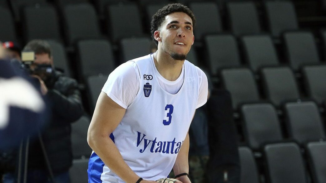 LiAngelo Ball veut jouer pour les Los Angeles Lakers