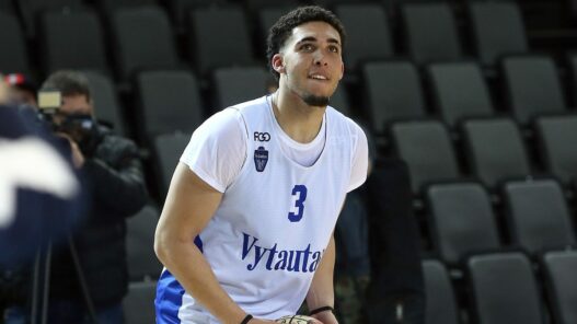 LiAngelo Ball veut jouer pour les Los Angeles Lakers