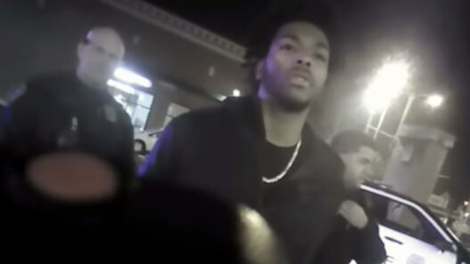 Après les violences policières contre Sterling Brown, la police de Milwaukee s'excuse