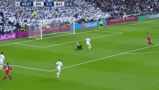 L'énorme boulette de Sven Ulreich pour le doublé de Benzema