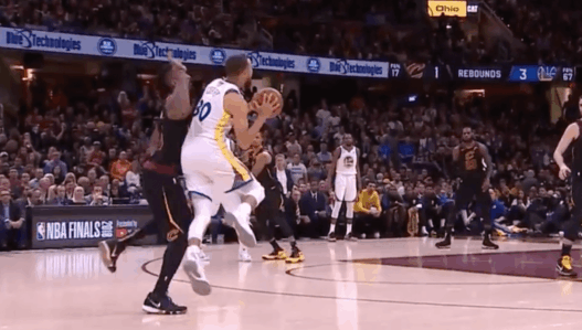 Stephen Curry trois points JR Smith