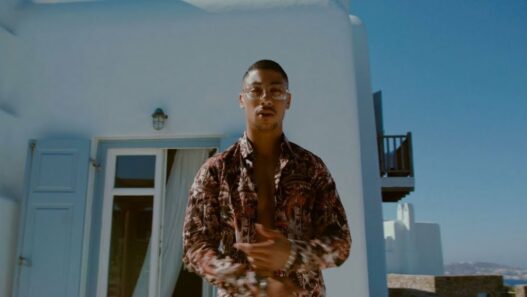 Qui est Maes, le nouvel espoir du rap français ?