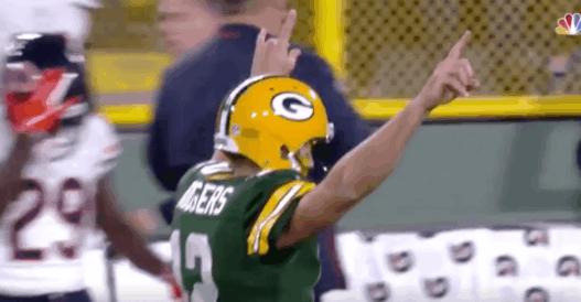 Sur une jambe, Aaron Rodgers terrasse les Bears