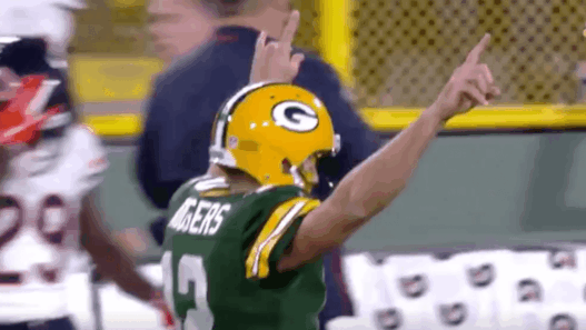 Sur une jambe, Aaron Rodgers terrasse les Bears