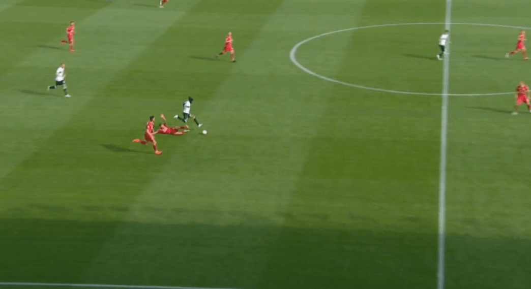 La chevauchée fantastique de 80m Gervinho pour le but !