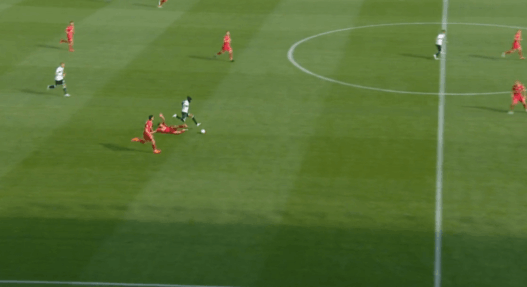 La chevauchée fantastique de 80m Gervinho pour le but !