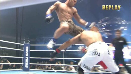 Le KO en 4 secondes du l&eacute;gendaire Kid Yamamoto