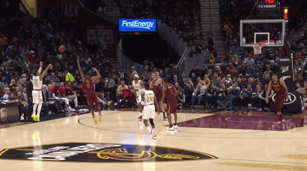 Trae Young prend feu contre les Cleveland Cavaliers