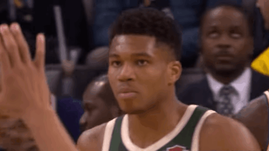 Bucks Warriors Oracle Arena